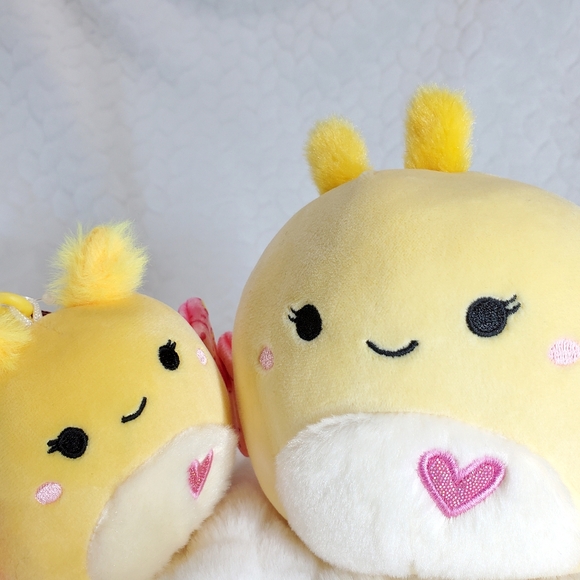 Miry Squishmallow Moth Valentines Day Squad BNWT 5 Inch and Clip - Picture 5 of 7